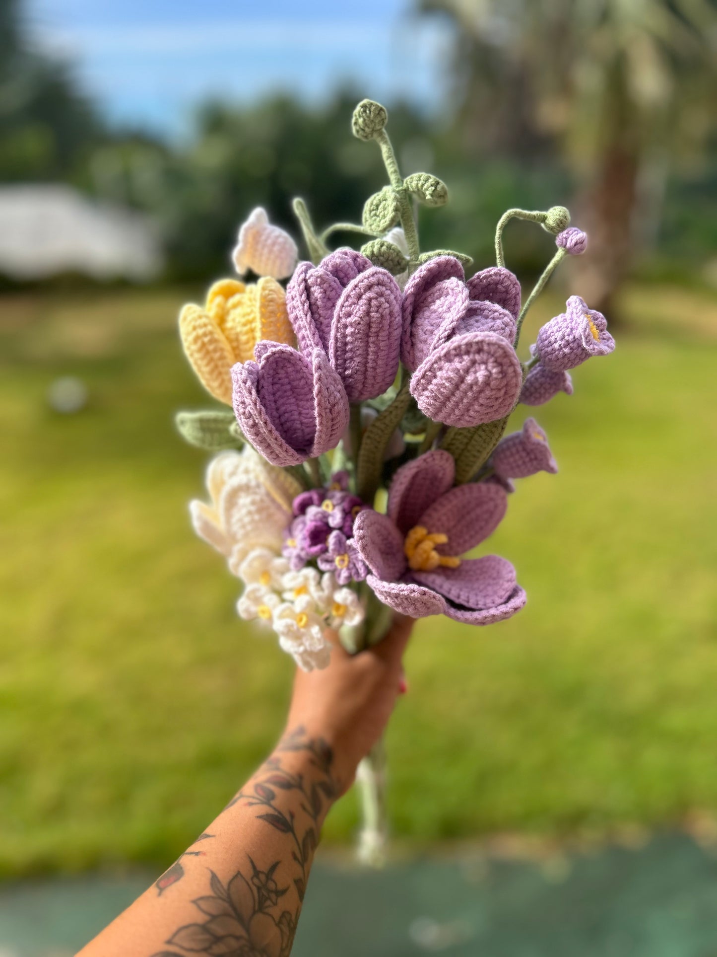 Crochet Tulip Bouquet (Assorted Colors)