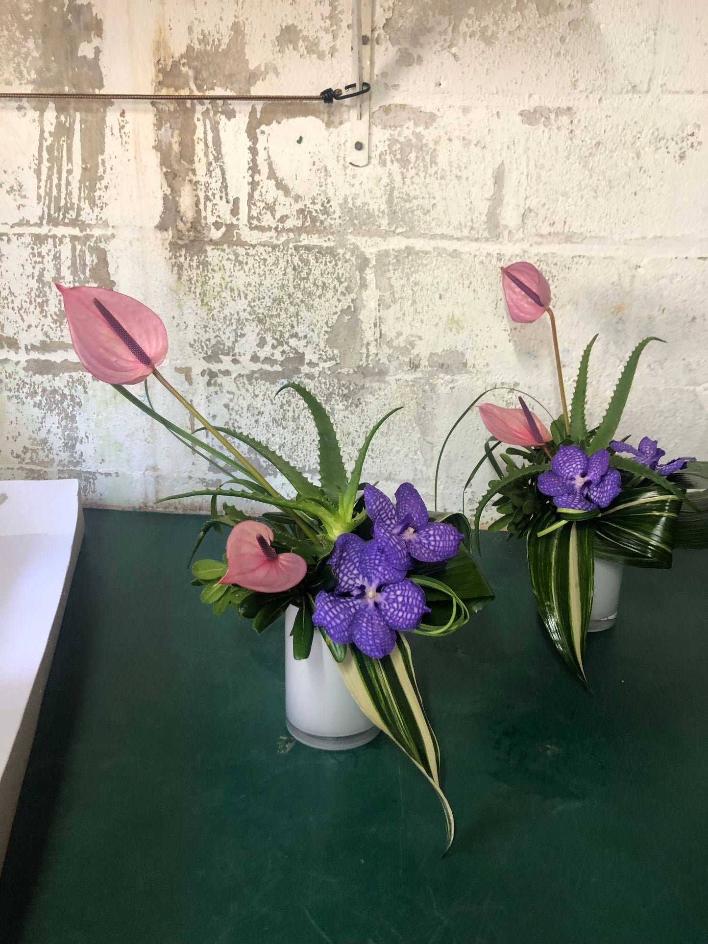 Contract Arrangement (Modern Long Lasting Designs)