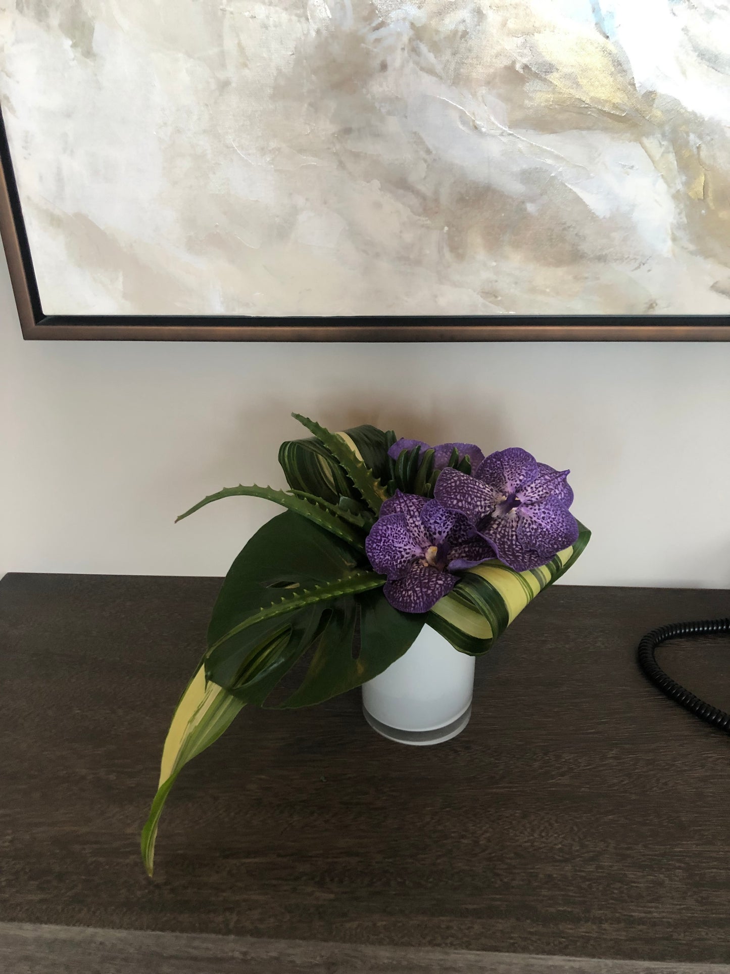 Contract Arrangement (Modern Long Lasting Designs)