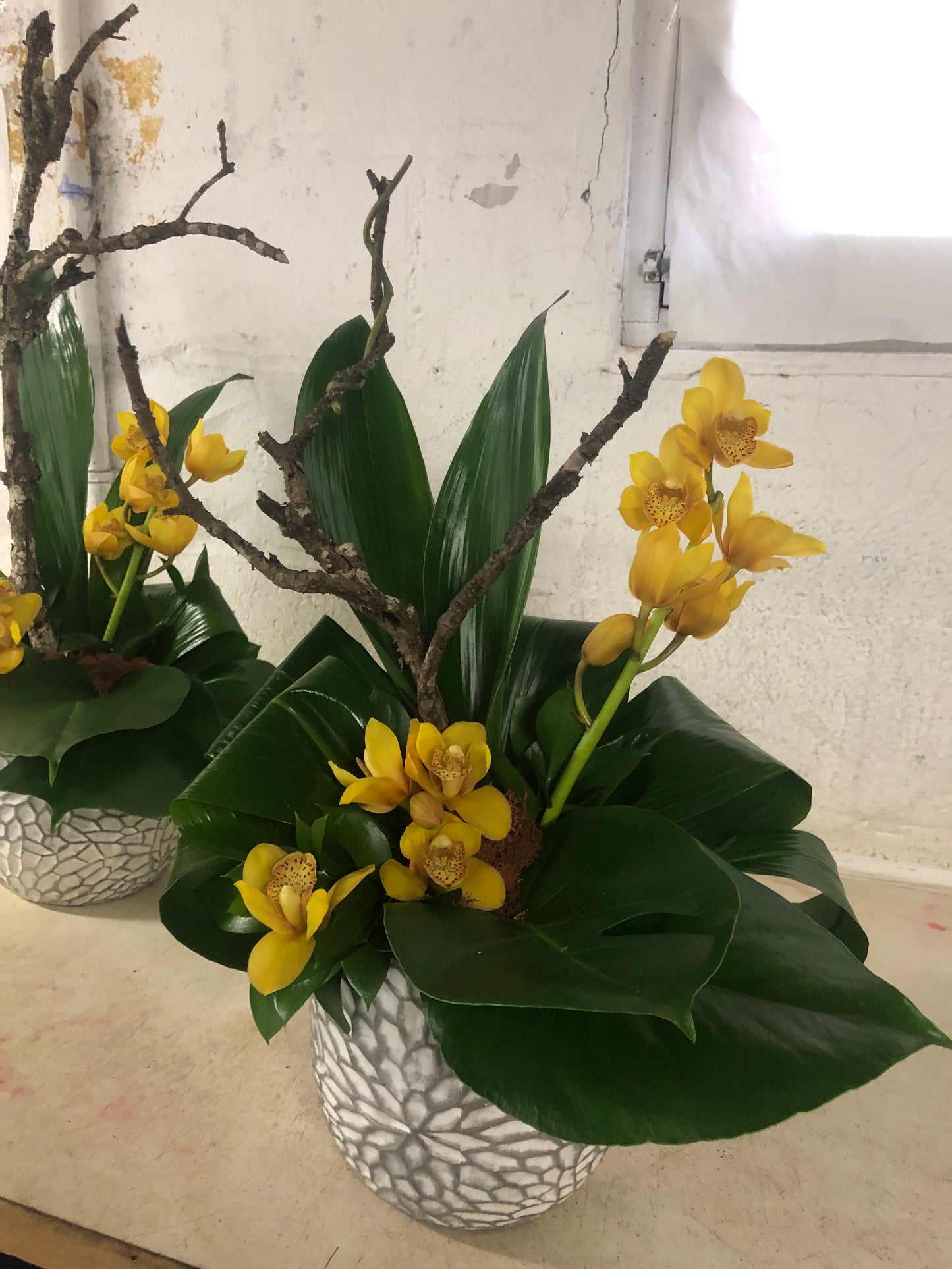 Contract Arrangement (Modern Long Lasting Designs)